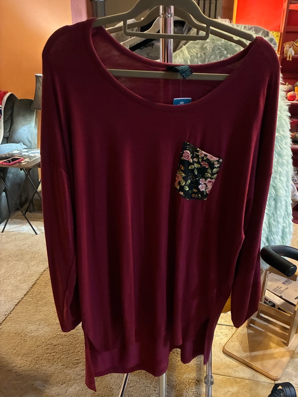 RUE+ Women’s Long Sleeve Tunic Top with Floral Pocket - Burgundy